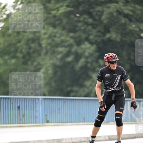 30.06.2024 - hella hamburg halbmarathon Dr. Thomas Lammeyer http://msf.ph/oto/6415640 30.06.2024 09:08:12 Kennedybrücke  meine-sportfotos.de