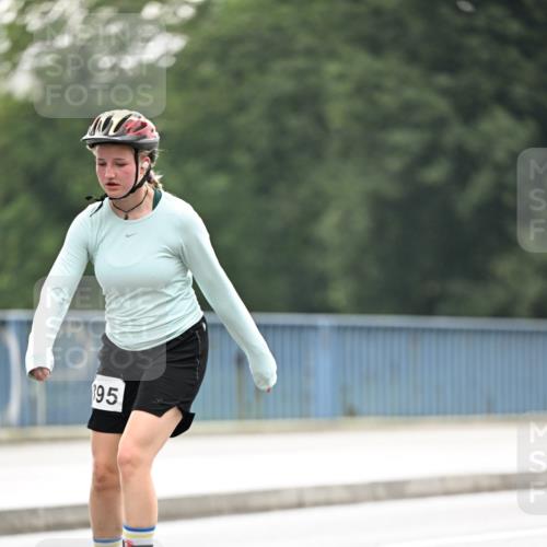 30.06.2024 - hella hamburg halbmarathon Dr. Thomas Lammeyer http://msf.ph/oto/6415995 30.06.2024 09:08:15 Kennedybrücke 195 meine-sportfotos.de