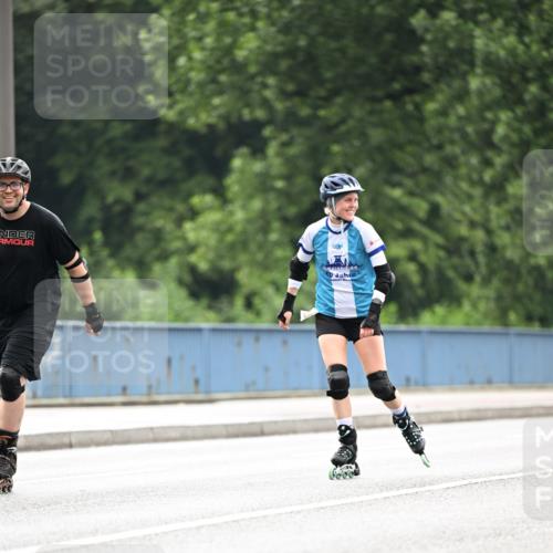 30.06.2024 - hella hamburg halbmarathon Dr. Thomas Lammeyer http://msf.ph/oto/6416712 30.06.2024 09:08:36 Kennedybrücke  meine-sportfotos.de