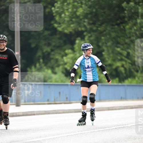 30.06.2024 - hella hamburg halbmarathon Dr. Thomas Lammeyer http://msf.ph/oto/6416753 30.06.2024 09:08:37 Kennedybrücke 10 meine-sportfotos.de