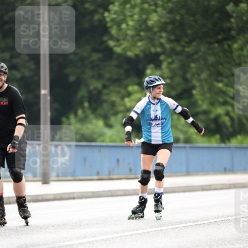 30.06.2024 - hella hamburg halbmarathon Dr. Thomas Lammeyer http://msf.ph/oto/6416777 30.06.2024 09:08:37 Kennedybrücke 10 meine-sportfotos.de