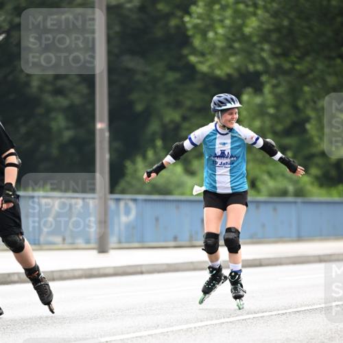 30.06.2024 - hella hamburg halbmarathon Dr. Thomas Lammeyer http://msf.ph/oto/6416824 30.06.2024 09:08:37 Kennedybrücke 10 meine-sportfotos.de