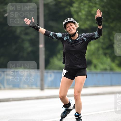 30.06.2024 - hella hamburg halbmarathon Dr. Thomas Lammeyer http://msf.ph/oto/6416965 30.06.2024 09:08:38 Kennedybrücke  meine-sportfotos.de