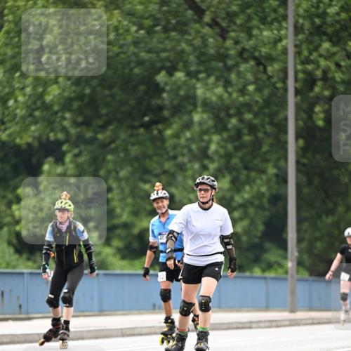 30.06.2024 - hella hamburg halbmarathon Dr. Thomas Lammeyer http://msf.ph/oto/6417755 30.06.2024 09:09:27 Kennedybrücke  meine-sportfotos.de