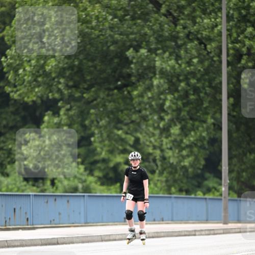 30.06.2024 - hella hamburg halbmarathon Dr. Thomas Lammeyer http://msf.ph/oto/6418121 30.06.2024 09:09:29 Kennedybrücke  meine-sportfotos.de