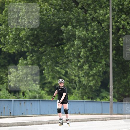 30.06.2024 - hella hamburg halbmarathon Dr. Thomas Lammeyer http://msf.ph/oto/6418143 30.06.2024 09:09:30 Kennedybrücke  meine-sportfotos.de
