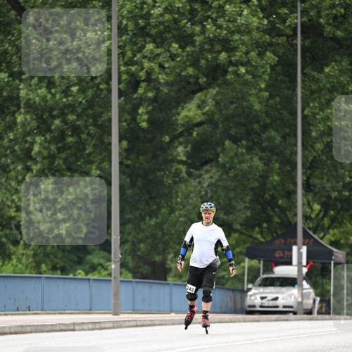 30.06.2024 - hella hamburg halbmarathon Dr. Thomas Lammeyer http://msf.ph/oto/6418206 30.06.2024 09:09:31 Kennedybrücke 242 meine-sportfotos.de