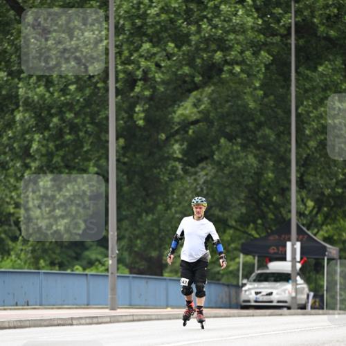 30.06.2024 - hella hamburg halbmarathon Dr. Thomas Lammeyer http://msf.ph/oto/6418228 30.06.2024 09:09:31 Kennedybrücke 242 meine-sportfotos.de