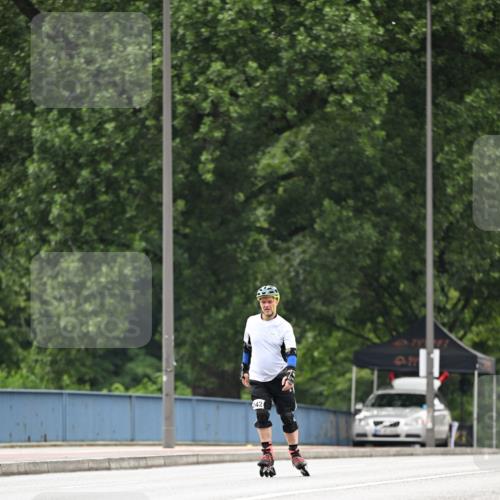 30.06.2024 - hella hamburg halbmarathon Dr. Thomas Lammeyer http://msf.ph/oto/6418286 30.06.2024 09:09:31 Kennedybrücke 242 meine-sportfotos.de