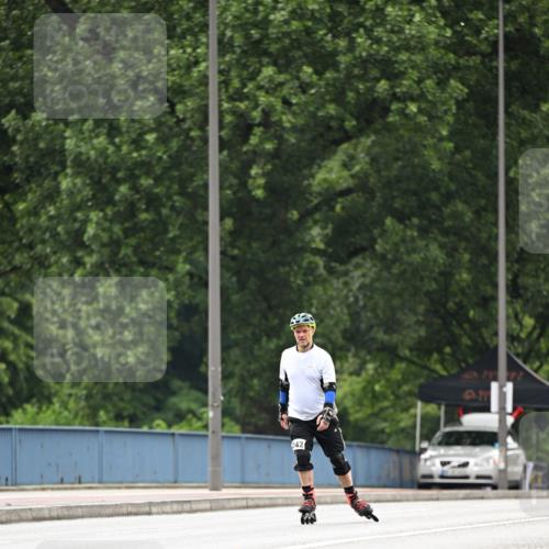 30.06.2024 - hella hamburg halbmarathon Dr. Thomas Lammeyer http://msf.ph/oto/6418316 30.06.2024 09:09:31 Kennedybrücke 242 meine-sportfotos.de