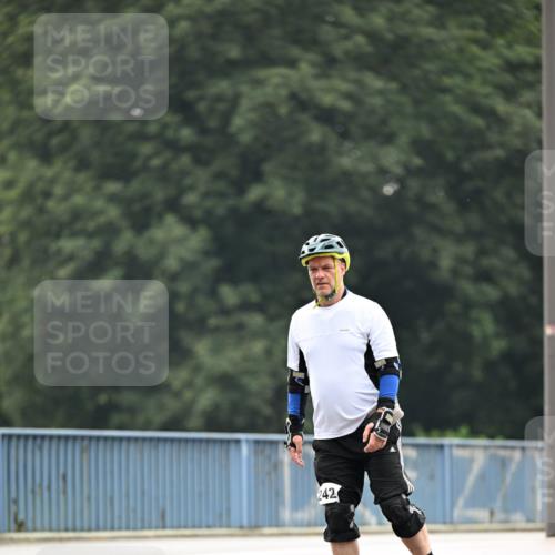 30.06.2024 - hella hamburg halbmarathon Dr. Thomas Lammeyer http://msf.ph/oto/6418462 30.06.2024 09:09:36 Kennedybrücke 242 meine-sportfotos.de