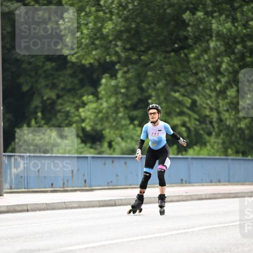 30.06.2024 - hella hamburg halbmarathon Dr. Thomas Lammeyer http://msf.ph/oto/6418654 30.06.2024 09:09:52 Kennedybrücke  meine-sportfotos.de