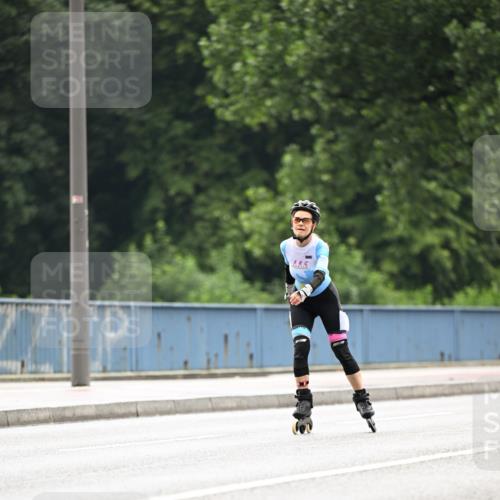 30.06.2024 - hella hamburg halbmarathon Dr. Thomas Lammeyer http://msf.ph/oto/6418753 30.06.2024 09:09:53 Kennedybrücke  meine-sportfotos.de
