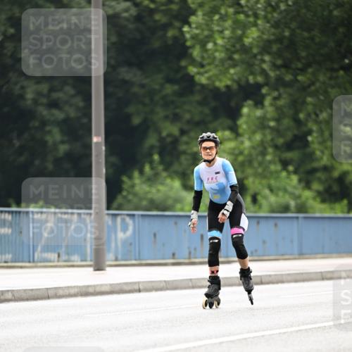 30.06.2024 - hella hamburg halbmarathon Dr. Thomas Lammeyer http://msf.ph/oto/6418793 30.06.2024 09:09:53 Kennedybrücke  meine-sportfotos.de