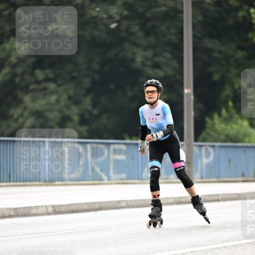 30.06.2024 - hella hamburg halbmarathon Dr. Thomas Lammeyer http://msf.ph/oto/6418949 30.06.2024 09:09:54 Kennedybrücke  meine-sportfotos.de