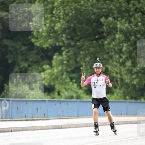 30.06.2024 - hella hamburg halbmarathon Dr. Thomas Lammeyer http://msf.ph/oto/6419097 30.06.2024 09:10:00 Kennedybrücke  meine-sportfotos.de