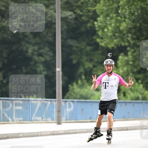 30.06.2024 - hella hamburg halbmarathon Dr. Thomas Lammeyer http://msf.ph/oto/6419186 30.06.2024 09:10:00 Kennedybrücke  meine-sportfotos.de
