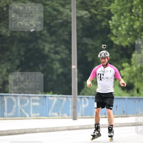 30.06.2024 - hella hamburg halbmarathon Dr. Thomas Lammeyer http://msf.ph/oto/6419215 30.06.2024 09:10:01 Kennedybrücke 0 meine-sportfotos.de