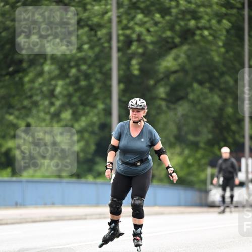 30.06.2024 - hella hamburg halbmarathon Dr. Thomas Lammeyer http://msf.ph/oto/6419620 30.06.2024 09:11:15 Kennedybrücke  meine-sportfotos.de