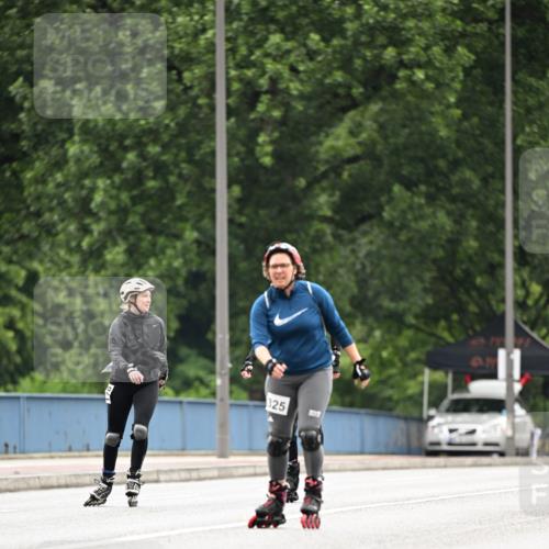 30.06.2024 - hella hamburg halbmarathon Dr. Thomas Lammeyer http://msf.ph/oto/6419919 30.06.2024 09:11:21 Kennedybrücke 325 meine-sportfotos.de