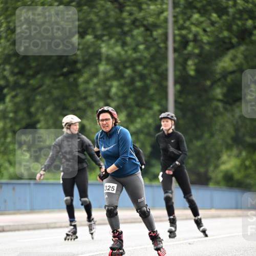 30.06.2024 - hella hamburg halbmarathon Dr. Thomas Lammeyer http://msf.ph/oto/6420016 30.06.2024 09:11:21 Kennedybrücke 325 meine-sportfotos.de