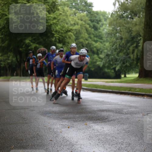 30.06.2024 - hella hamburg halbmarathon H.Heesch http://msf.ph/oto/6434324 30.06.2024 09:06:08 Zwischen KM18-KM19  meine-sportfotos.de