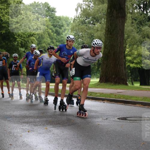 30.06.2024 - hella hamburg halbmarathon H.Heesch http://msf.ph/oto/6434350 30.06.2024 09:06:08 Zwischen KM18-KM19 1, 155, 439 meine-sportfotos.de