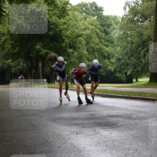30.06.2024 - hella hamburg halbmarathon H.Heesch http://msf.ph/oto/6434544 30.06.2024 09:07:02 Zwischen KM18-KM19  meine-sportfotos.de