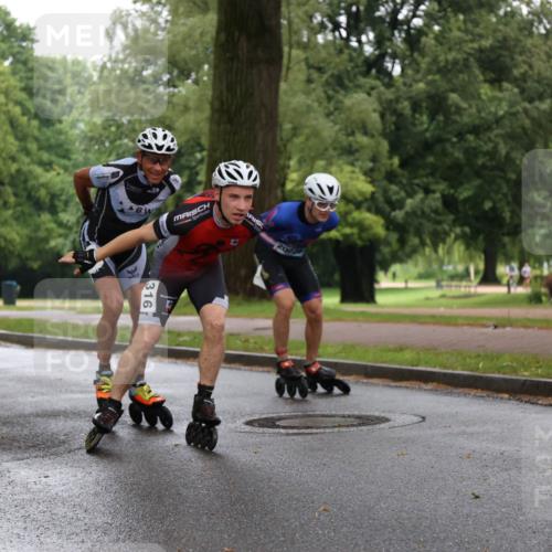 30.06.2024 - hella hamburg halbmarathon H.Heesch http://msf.ph/oto/6434823 30.06.2024 09:07:03 Zwischen KM18-KM19 316 meine-sportfotos.de