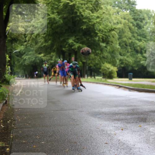 30.06.2024 - hella hamburg halbmarathon H.Heesch http://msf.ph/oto/6435120 30.06.2024 09:08:10 Zwischen KM18-KM19  meine-sportfotos.de