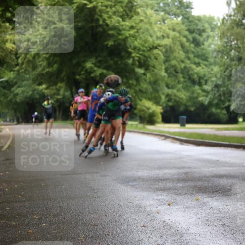 30.06.2024 - hella hamburg halbmarathon H.Heesch http://msf.ph/oto/6435163 30.06.2024 09:08:11 Zwischen KM18-KM19  meine-sportfotos.de