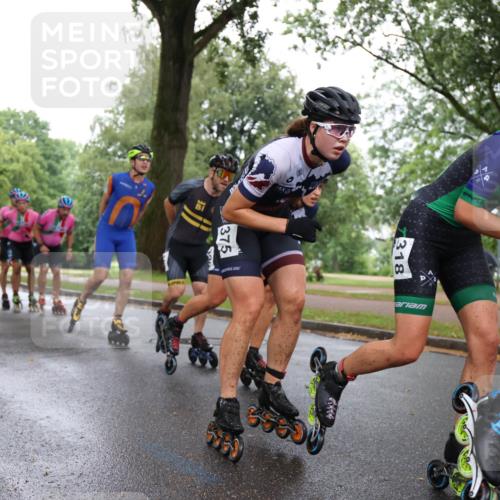 30.06.2024 - hella hamburg halbmarathon H.Heesch http://msf.ph/oto/6435362 30.06.2024 09:08:12 Zwischen KM18-KM19 375, 375, 65630, 318, 7550 meine-sportfotos.de