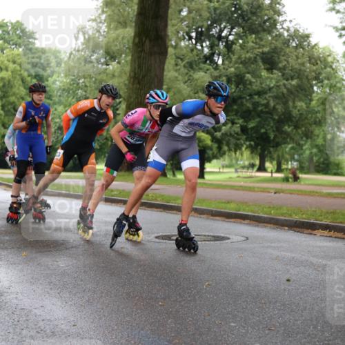 30.06.2024 - hella hamburg halbmarathon H.Heesch http://msf.ph/oto/6436014 30.06.2024 09:09:14 Zwischen KM18-KM19  meine-sportfotos.de