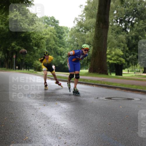 30.06.2024 - hella hamburg halbmarathon H.Heesch http://msf.ph/oto/6436237 30.06.2024 09:09:59 Zwischen KM18-KM19  meine-sportfotos.de