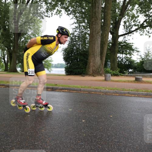 30.06.2024 - hella hamburg halbmarathon H.Heesch http://msf.ph/oto/6436453 30.06.2024 09:10:00 Zwischen KM18-KM19 289 meine-sportfotos.de