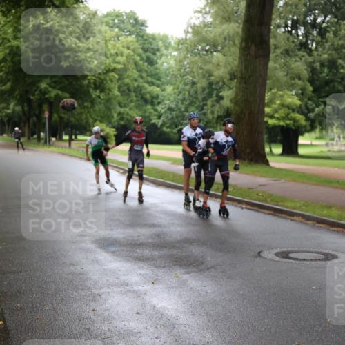 30.06.2024 - hella hamburg halbmarathon H.Heesch http://msf.ph/oto/6436515 30.06.2024 09:10:19 Zwischen KM18-KM19  meine-sportfotos.de