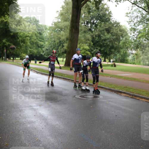 30.06.2024 - hella hamburg halbmarathon H.Heesch http://msf.ph/oto/6436617 30.06.2024 09:10:19 Zwischen KM18-KM19  meine-sportfotos.de