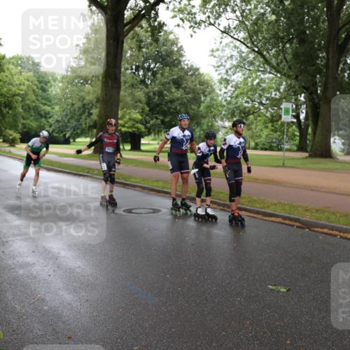 30.06.2024 - hella hamburg halbmarathon H.Heesch http://msf.ph/oto/6436731 30.06.2024 09:10:20 Zwischen KM18-KM19 201 meine-sportfotos.de