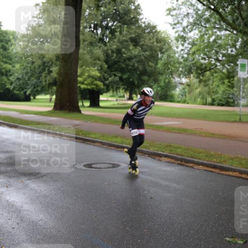 30.06.2024 - hella hamburg halbmarathon H.Heesch http://msf.ph/oto/6436974 30.06.2024 09:10:23 Zwischen KM18-KM19 456 meine-sportfotos.de