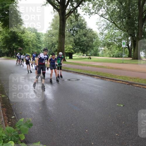 30.06.2024 - hella hamburg halbmarathon H.Heesch http://msf.ph/oto/6437271 30.06.2024 09:10:26 Zwischen KM18-KM19  meine-sportfotos.de