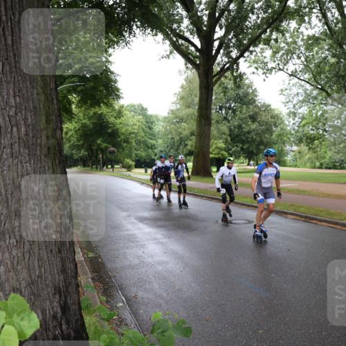 30.06.2024 - hella hamburg halbmarathon H.Heesch http://msf.ph/oto/6437311 30.06.2024 09:10:28 Zwischen KM18-KM19  meine-sportfotos.de