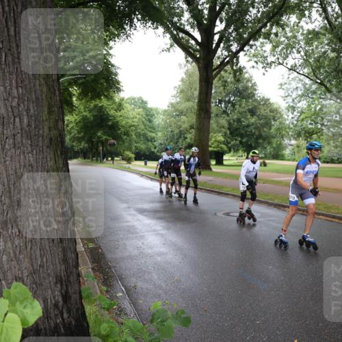 30.06.2024 - hella hamburg halbmarathon H.Heesch http://msf.ph/oto/6437340 30.06.2024 09:10:29 Zwischen KM18-KM19 70 meine-sportfotos.de