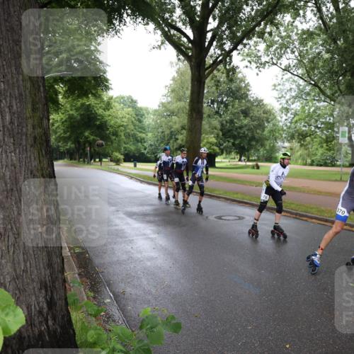 30.06.2024 - hella hamburg halbmarathon H.Heesch http://msf.ph/oto/6437370 30.06.2024 09:10:29 Zwischen KM18-KM19 370 meine-sportfotos.de