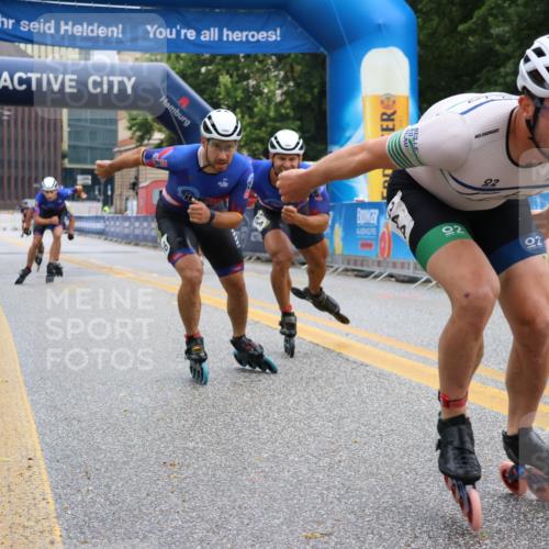 30.06.2024 - hella hamburg halbmarathon Strokosch-Dieckow http://msf.ph/oto/6504118 30.06.2024 09:10:34 Ziel 20006, 20344, 20424, 20436, 20439, 20454, 20006, 20344, 20424, 20436, 20439, 20454 meine-sportfotos.de
