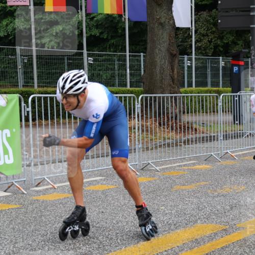 30.06.2024 - hella hamburg halbmarathon Strokosch-Dieckow http://msf.ph/oto/6561355 30.06.2024 09:08:19 Ziel 50, 20406 meine-sportfotos.de