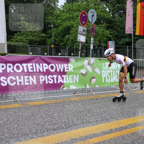 30.06.2024 - hella hamburg halbmarathon Strokosch-Dieckow http://msf.ph/oto/6561449 30.06.2024 09:08:20 Ziel 50, 20406 meine-sportfotos.de