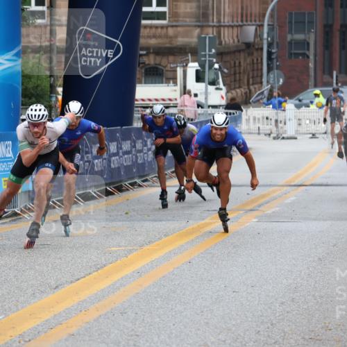 30.06.2024 - hella hamburg halbmarathon Strokosch-Dieckow http://msf.ph/oto/6561461 30.06.2024 09:10:32 Ziel 20006, 20344, 20424, 20436, 20439, 20454 meine-sportfotos.de