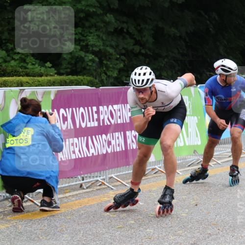 30.06.2024 - hella hamburg halbmarathon Strokosch-Dieckow http://msf.ph/oto/6561516 30.06.2024 09:10:34 Ziel 20006, 20344, 20424, 20436, 20439, 20454 meine-sportfotos.de