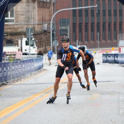 30.06.2024 - hella hamburg halbmarathon Strokosch-Dieckow http://msf.ph/oto/6561900 30.06.2024 09:10:45 Ziel 20006, 20155, 20400, 20401, 20424, 20439 meine-sportfotos.de