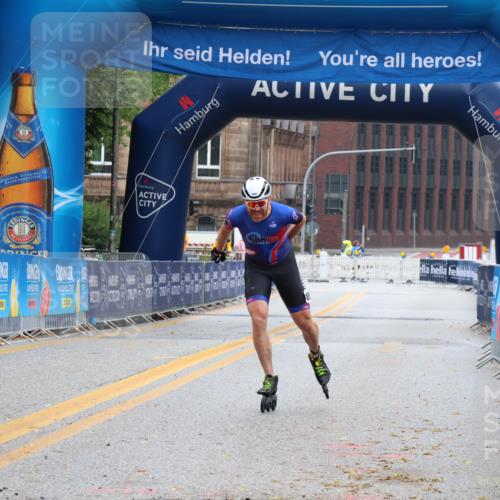 30.06.2024 - hella hamburg halbmarathon Strokosch-Dieckow http://msf.ph/oto/6562271 30.06.2024 09:11:02 Ziel 20086, 20155, 20400 meine-sportfotos.de